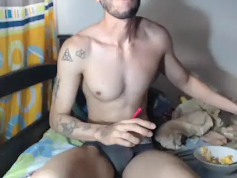 Snapshot of alisterxxx chatting on December 2025 11:49:01 AM alisterxxx online show from December 2025 11:49:01 AM