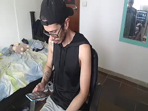 alisterxxx online show from April 2026 03:39:02 PM