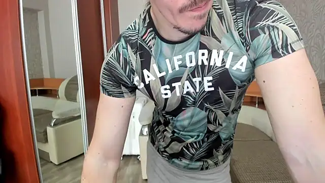 Marrymepls online show from February 2026 04:43:01 AM