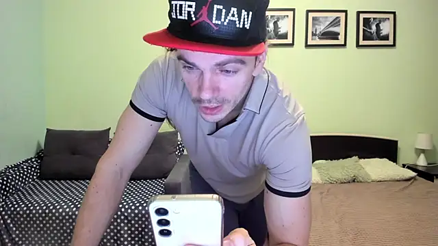 Marrymepls online show from April 2026 02:43:01 PM