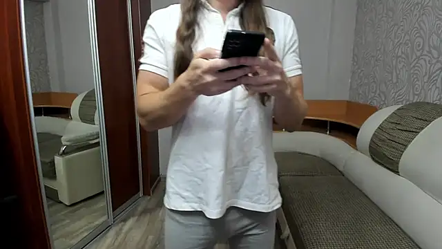Marrymepls online show from October 2025 03:15:01 PM