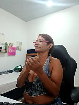 BustyMilf  online show from October 2025 01:23:01 PM