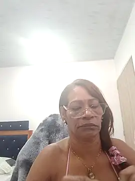 BustyMilf  online show from October 2025 01:01:02 PM