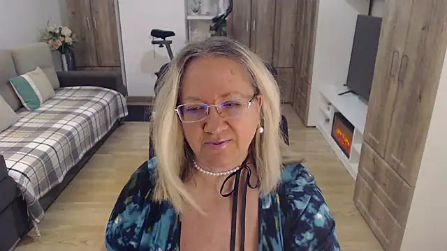 Snapshot of Raisshy chatting on March 2025 05:13:01 AM Raisshy online show from March 2025 05:13:01 AM