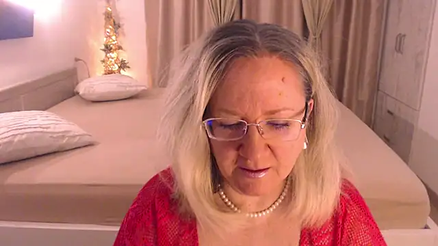 Snapshot of Raisshy chatting on February 2025 04:43:01 AM Raisshy online show from February 2025 04:43:01 AM