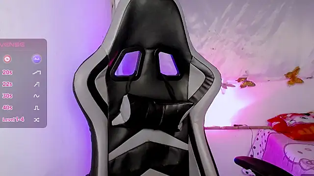 ninatiny online show from February 2026 11:39:02 AM