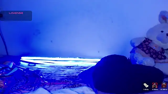 ninatiny online show from March 2026 11:19:02 AM