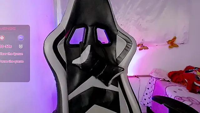 ninatiny online show from February 2026 11:30:02 AM