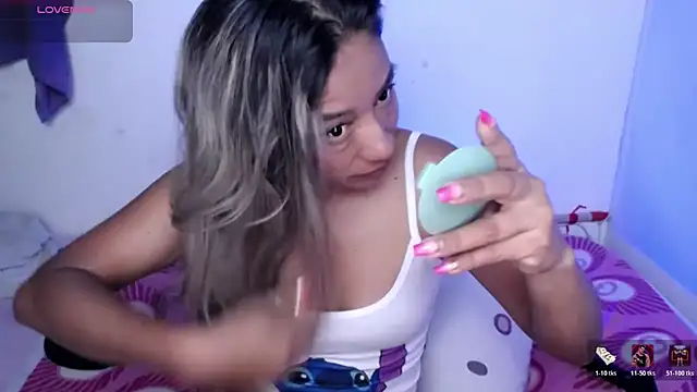 ninatiny online show from April 2026 11:56:02 AM