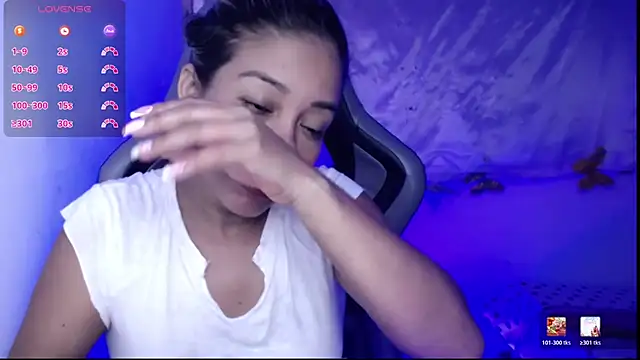 ninatiny online show from February 2026 12:24:02 AM