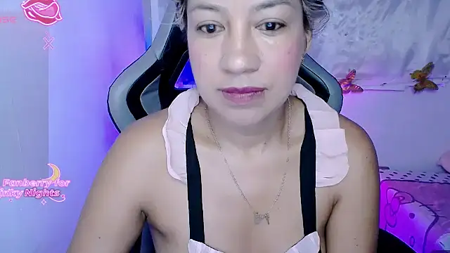 ninatiny online show from November 2025 10:26:02 AM