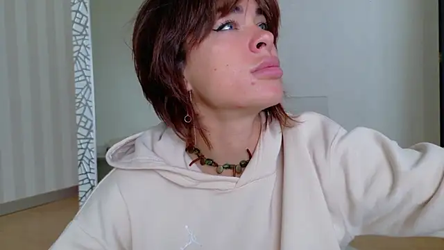 girl nextd00r online show from March 2025 01:14:02 PM
