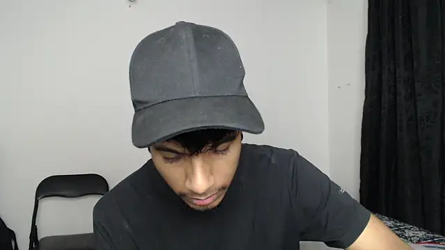 stevenosori online show from November 2025 04:38:02 AM