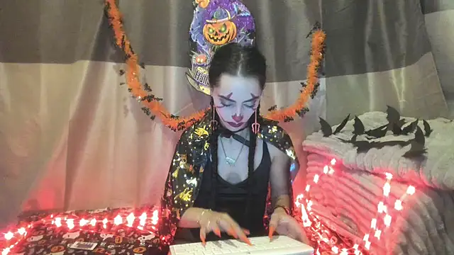 jessystarr online show from October 2025 05:20:02 PM