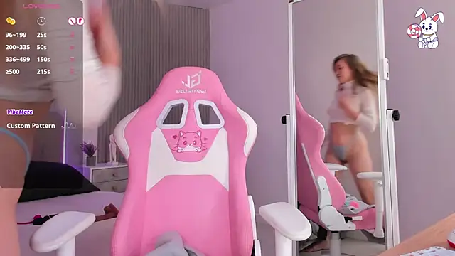 VirginChloe online show from December 2025 03:05:02 AM