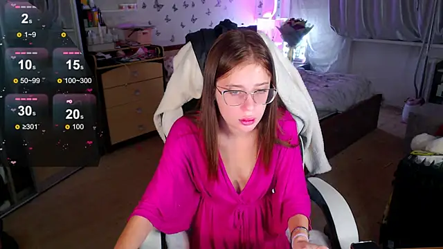 Kira honeyy online show from October 2025 04:35:01 AM