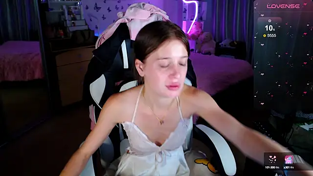 Kira honeyy online show from September 2025 10:48:02 AM