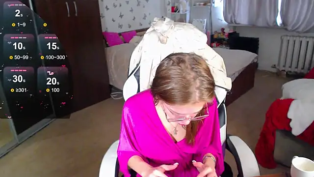 Kira honeyy online show from April 2026 06:43:01 AM