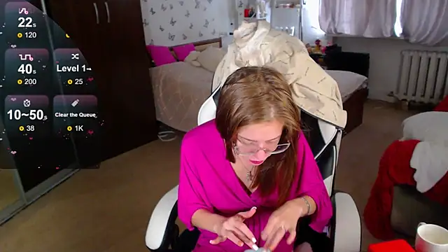 Kira honeyy online show from April 2026 07:45:01 AM