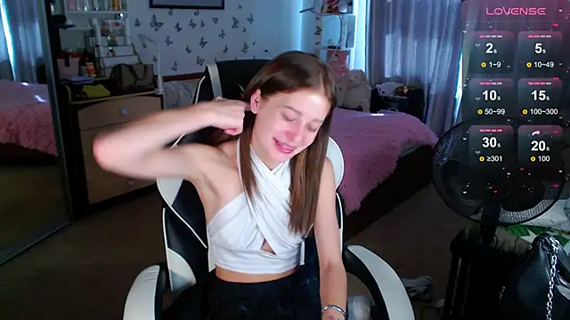 Kira honeyy online show from September 2025 07:46:01 AM