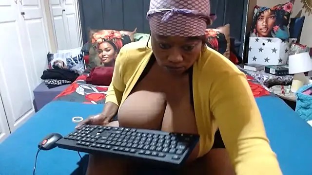 BUSTYDEE online show from May 2026 12:22:01 PM