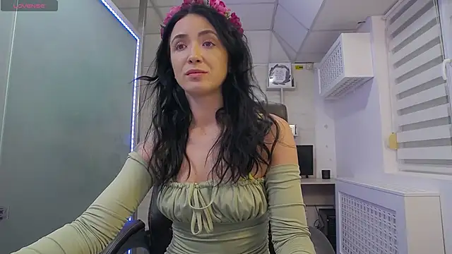 Snapshot of GlamKate chatting on March 2025 10:29:02 AM GlamKate online show from March 2025 10:29:02 AM