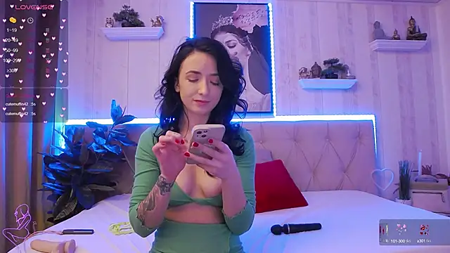 Snapshot of GlamKate chatting on March 2025 10:28:02 AM GlamKate online show from March 2025 10:28:02 AM