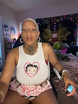 MzParker online show from December 2025 03:07:01 PM