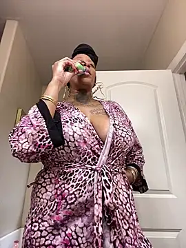MzParker online show from January 2026 02:21:01 PM