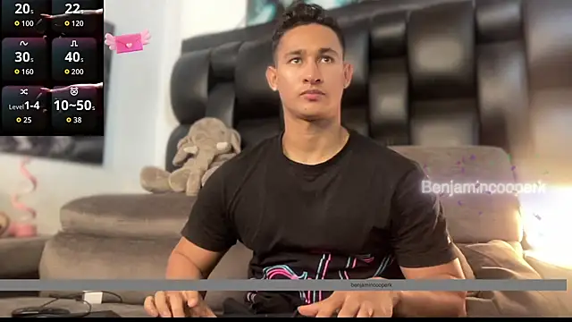 Snapshot of BenjaminCooperk chatting on November 2025 03:54:02 AM BenjaminCooperk online show from November 2025 03:54:02 AM