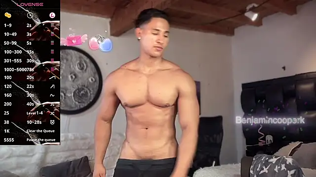 BenjaminCooperk online show from October 2025 06:56:01 PM