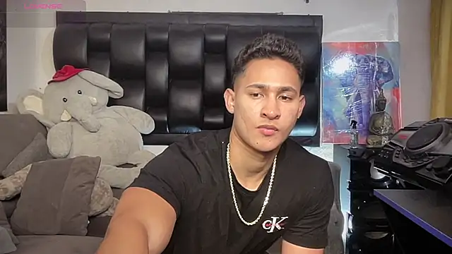 BenjaminCooperk online show from April 2026 07:10:01 AM