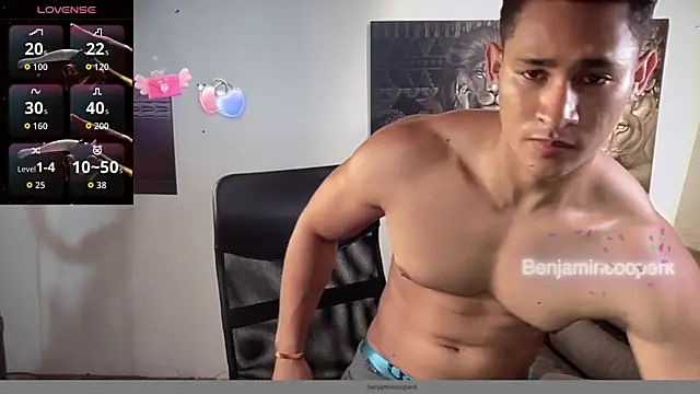 Snapshot of BenjaminCooperk chatting on October 2025 07:47:02 PM BenjaminCooperk online show from October 2025 07:47:02 PM