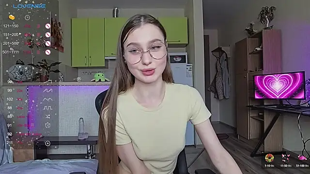 Snapshot of _Sweet_Lilit_ chatting on December 2024 11:00:01 AM  Sweet Lilit  online show from December 2024 11:00:01 AM