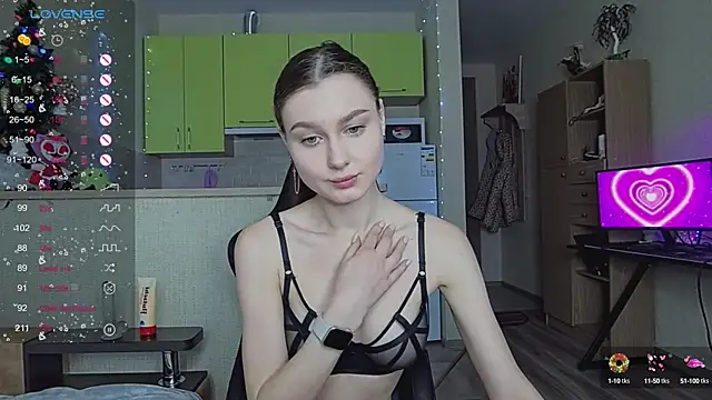 Snapshot of _Sweet_Lilit_ chatting on January 2025 10:44:02 AM  Sweet Lilit  online show from January 2025 10:44:02 AM