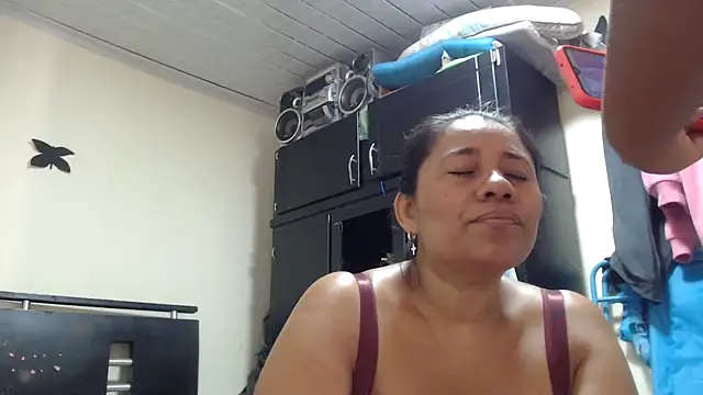 adrixxx38 online show from April 2026 06:37:01 PM
