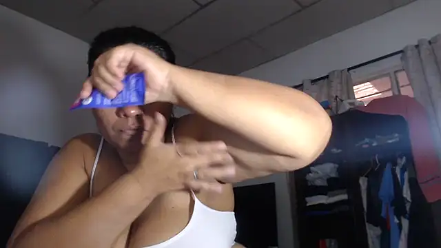 adrixxx38 online show from February 2026 09:44:01 PM