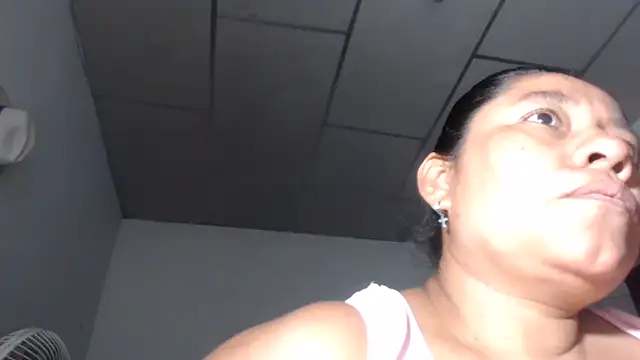 adrixxx38 online show from December 2025 10:59:02 PM