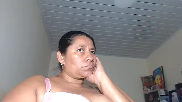 adrixxx38 online show from November 2025 05:45:02 AM