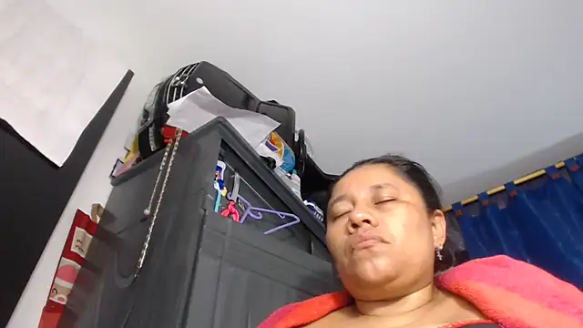 adrixxx38 online show from January 2026 05:44:01 AM