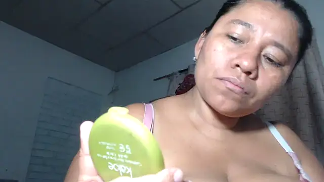 adrixxx38 online show from November 2025 02:31:02 PM