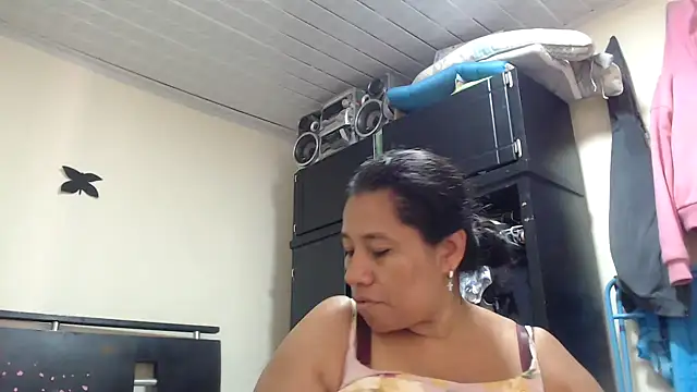 adrixxx38 online show from May 2026 07:44:02 PM