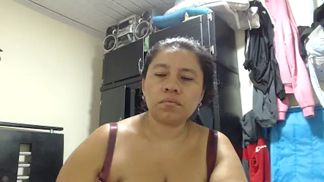 adrixxx38 online show from April 2026 08:31:02 AM