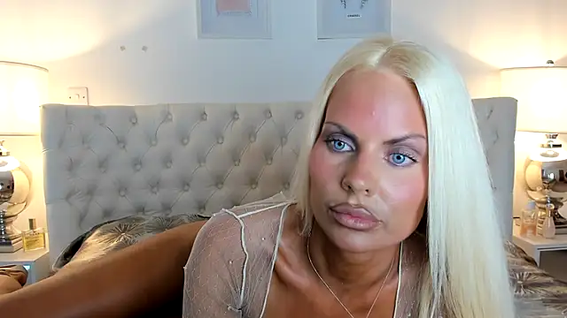 JessicaJames23 online show from May 2026 04:46:02 PM