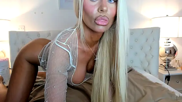 JessicaJames23 online show from December 2025 02:33:01 PM