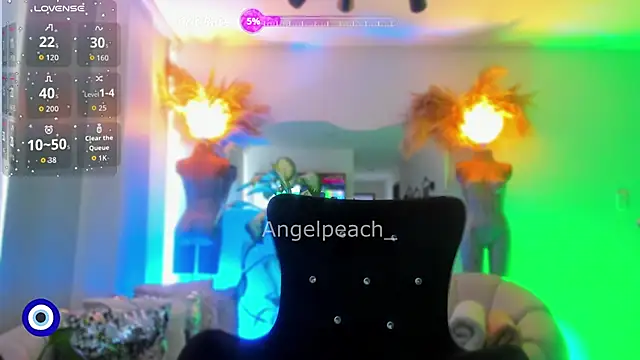 Angel Peach online show from December 2025 01:06:01 PM