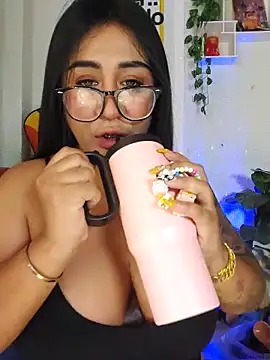 Snapshot of XXX_harna chatting on October 2025 05:52:01 AM XXX harna online show from October 2025 05:52:01 AM