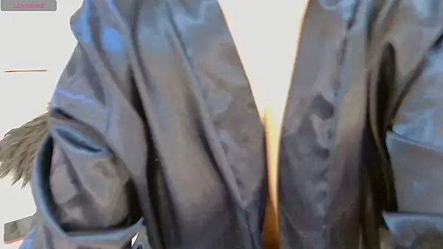 zarahdivousi online show from November 2025 12:48:02 PM