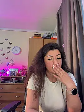 Hotangel75 online show from May 2026 05:27:01 PM