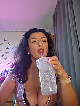 Hotangel75 online show from November 2025 06:38:02 AM